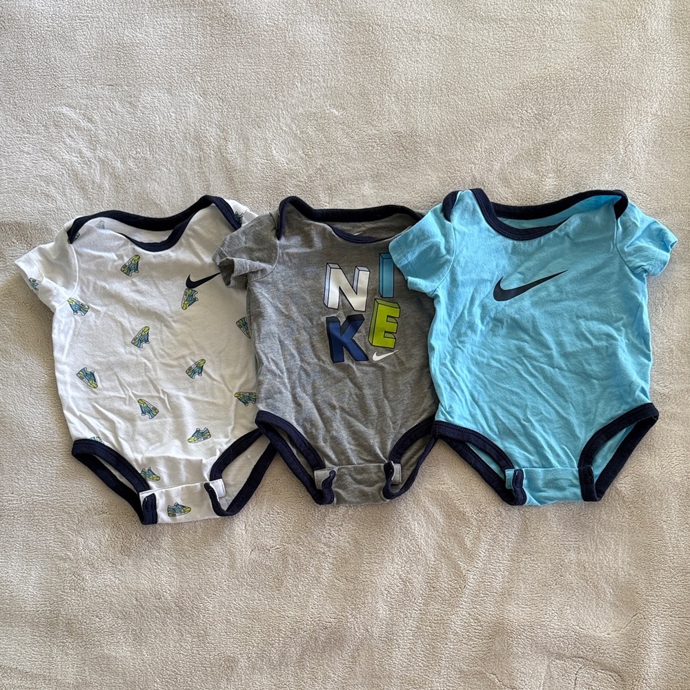 Nike Baby Bodysuit Trio - White, Gray, Blue